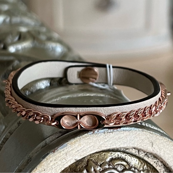 NWT Coach Cream Leather & Rose Gold Tone Chain CC Bracelet